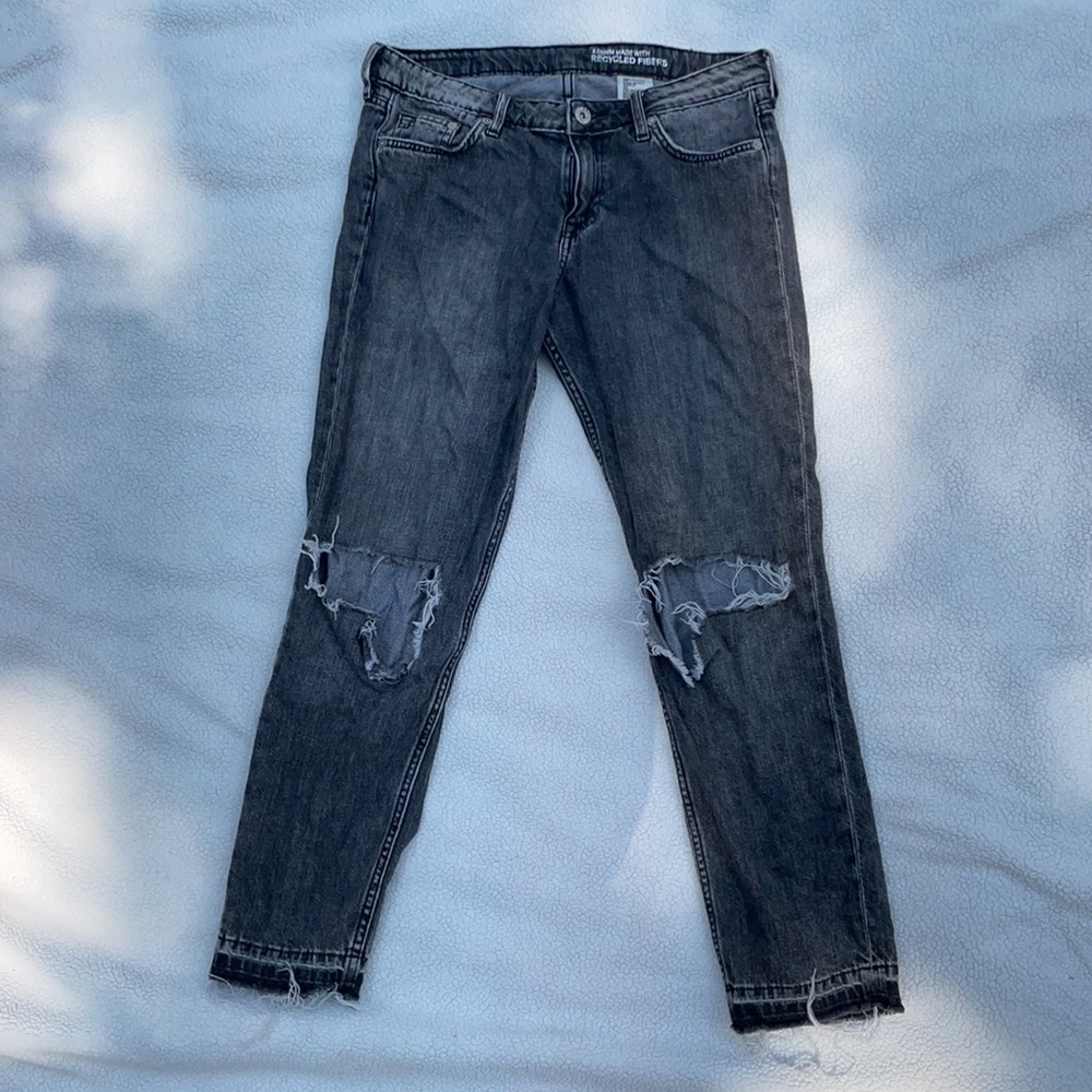 Low waist girlfriend jeans size 26